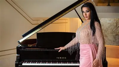 في هذا الموعد.. سمية الخشاب تطرح كليب أركب على الموجة 