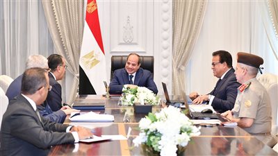 السيسي يتابع موقف المشروعات القومية لقطاع الصحة.. ويصدر توجيهات مهمة