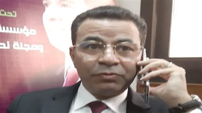 مصري أفصل عالم رياضيات بالعالم يكشف سبب فوزه بالجائزة وعلاقته بـ زويل (فيديو)