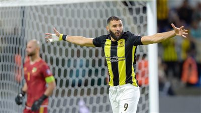 بسبب بنزيما.. حمدالله يرفع راية العصيان على الاتحاد والنادي يبحث عن البديل