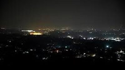 انقطاع الكهرباء عن المنازل فى نيوزيلندا إثر عاصفة استوائية