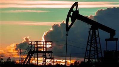 تراجع اسعار النفط بعد تراجع مخزون الولايات المتحدة الامريكية 
