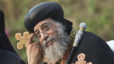 في اجتماع الإسكندرية.. البابا يكرم أوائل الدبلومات الفنية والثانوية 