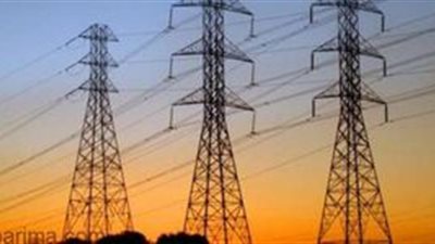 تركيب 4 أبراج كهرباء المتسبب في الانقطاع عن مدينتى مرسى علم والقصير 