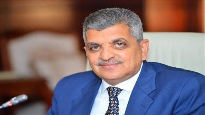 أسامة ربيع يكشف تفاصيل بطولة المرشدين المصريين في التصدي لمؤامرة تعطيل قناة السويس