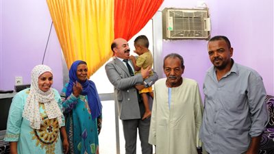 محافظ أسوان يسلم الوحدات السكنية الجديدة ضمن المشروع القومي لتطوير العشوائيات