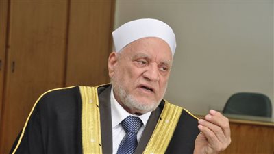 أول تعليق للدكتور أحمد عمر هاشم على شائعات وفاته (فيديو)