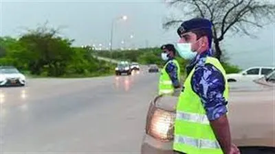 تحذير عاجل ومهم من الشرطة لزوار خريف ظفار في عمان (تفاصيل)