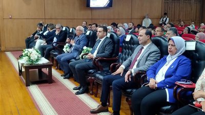 بالأرقام.. محافظ بورسعيد: نستهدف 500 ألف مواطن بالكارت الموحد للخدمات الحكومية