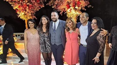 بالصور.. عمرو أديب يحتفل بخطوبة ابنه