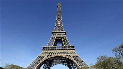  إخلاء برج إيفل في باريس بعد تهديدات بوجود قنبلة