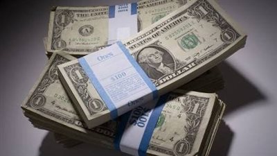 سعر الدولار اليوم الأحد في البنوك ومكاتب الصرافة 