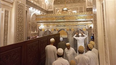 هل شكلت الآثار لجنة لتقييم تجديد جامع وضريح السيدة نفيسة؟.. رئيس القطاع يجيب