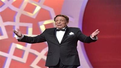 عادل إمام يتصدر تريند جوجل.. ورد رسمي من عائلته حول حقيقة اعتزاله