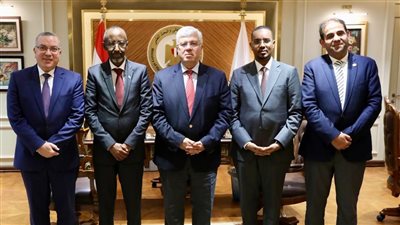 لهذا السبب.. وزير التعليم العالي يستقبل نظيره الصومالي