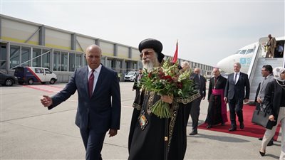 البابا تواضروس الثاني يصل المجر 