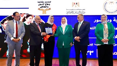 وزيرة التضامن تكرم متطوعي صندوق مكافحة الإدمان لتنفيذ أكبر برنامج وقائي لحماية طلاب المدارس