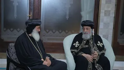البابا تواضروس يلتقي نيافة الأنبا برنابا أسقف تورينو وروما