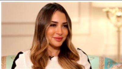 ساندي تضع الجمهور في الحيرة والسبب 