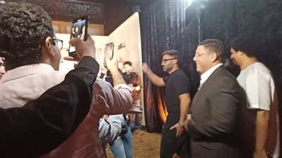 هجوم كبير على النجم أحمد فهمي في العرض الخاص لمسلسل 