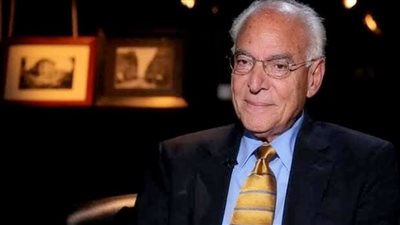 فاروق الباز منتقدا عدم استغلال الطاقة الشمسية في مصر: 