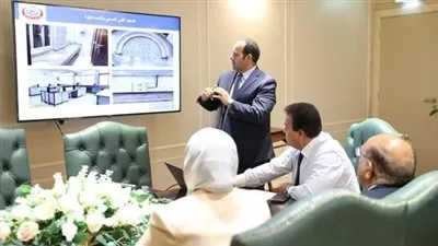 وزير الصحة يوجه بسرعة الانتهاء من تعديل المناهج التعليمية وتطويرها
