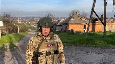 أستاذ علوم سياسية: من المبكر الجزم بمقتل قائد فاجنر (فيديو)