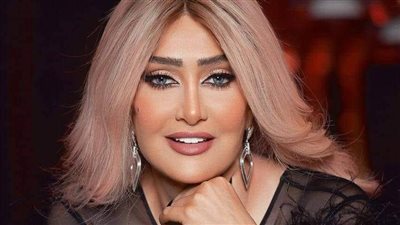 غادة عبد الرازق تتحدث عن إليسا: 