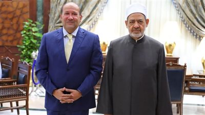 شيخ الأزهر يستقبل السفير هشام بدر المشرف العام على جائزة مصر للتميز الحكومي