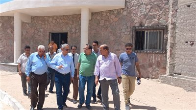 رئيس هيئة قصور الثقافة يتفقد أعمال تطوير المسرح الصيفي بطور سيناء (صور)