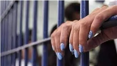 تأجيل محاكمة 4 سيدات بتهمة تعذيب ووضع شطة بأماكن حساسة لثلاثة أطفال لـ 23 سبتمبر