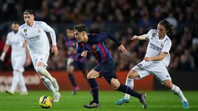 صراع برشلوني مدريدي على موهبة بيلباو في الصيف المقبل