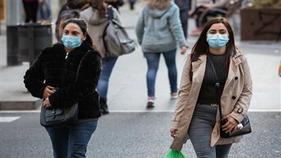 هل يتم فرض ارتداء الكمامة الفترة المقبلة؟.. أستاذ مناعة يُجيب (فيديو)