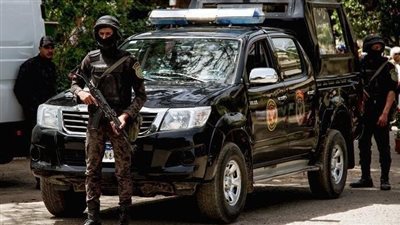 ضبط شخص لإدارته شبكة توزيع إنترنت دون ترخيص بمصر القديمة