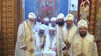 الأنبا ابرام يقوم برسامة قمامصة وشمامسة جدد وتدشين أواني بالفيوم 