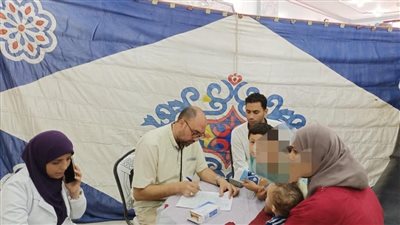 الكشف على 504 مرضى في قافلة علاجية بمركز تمى الأمديد