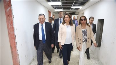 وزيرة الثقافة تتفقد مشروع مبنى مستشفى أكاديمية الفنون بالهرم