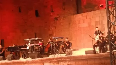 هشام خرما في الليلة العاشرة من مهرجان القلعة الدولي للموسيقي والغناء