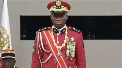 أوليجي نجيما يؤدي اليمين الدستوري رئيسا للجابون (فيديو)