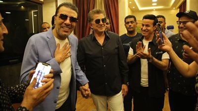 وصول وليد توفيق إلى مقر نقابة المهن الموسيقية لبدء ندوة تكريمه