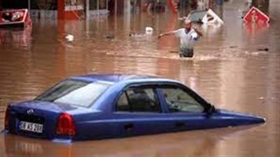 مصرع شخصين في إسطنبول إثر الفيضانات
