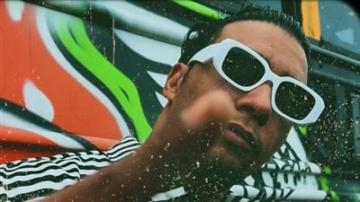 أورتيجا يزيح الستار عن أحدث أعماله الغنائية الجديدة