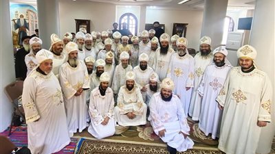 الأنبا أنيانوس يجتمع بمجمع كهنة بني مزار والبهنسا