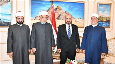 وصول وزير الأوقاف الأردني للمشاركة بمؤتمر الفضاء الإلكتروني والذكاء الاصطناعي