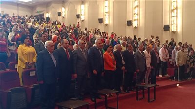 بالصور.. عمرو البسيوني وتامر عبدالمنعم يختتمان مهرجان الإسماعيلية الدولي للفنون الشعبية