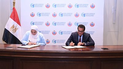 وزيرا الصحة والتضامن يوقعان بروتوكول تعاون لتنمية دور حضانة أطفال بمراكز تنمية وصحة الأسرة