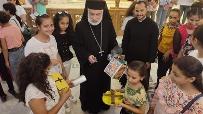 الأنبا باسيليوس يترأس ختام مهرجان 