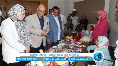 وزير التنمية المحلية ومحافظ بني سويف يفتتحان معرضا للمنتجات الحرفية والتراثية