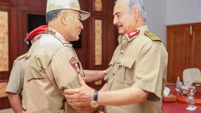 رئيس الأركان يصل ليبيا ضمن وفد عسكري رفيع المستوى