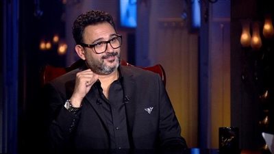 بالدعاء.. أكرم حسني يدعم الشعب الفلسطيني